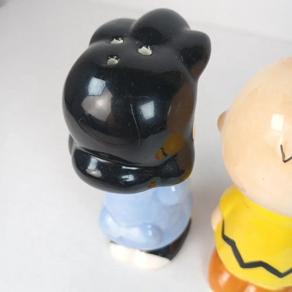 Peanuts Charlie Brown Lucy Ceramic Salt Pepper Shaker Set Feature Syndicate 4